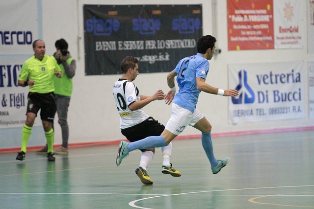 球水平的逐 球水平的逐